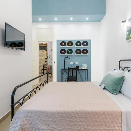 Mama Tita And Breakfast